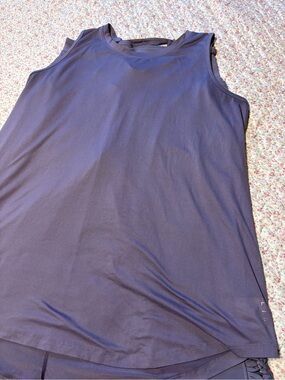 Livi Active Sleeveless Women's Tank Top - and leggings set Violet